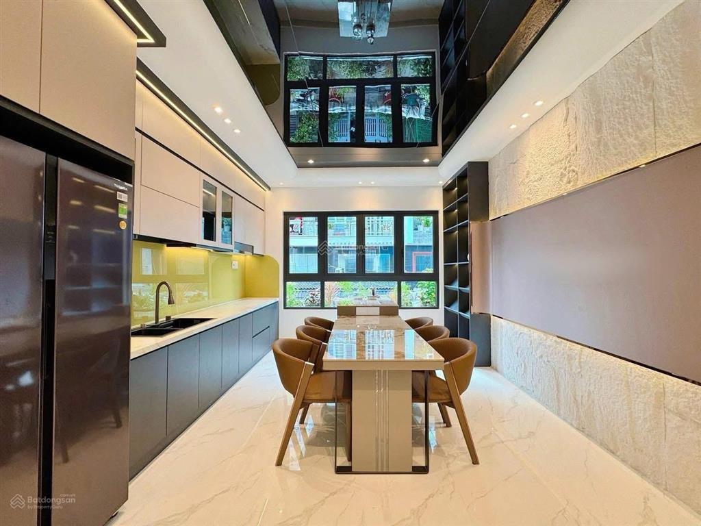 Lên sóng siêu phẩm nhà đường trần khắc chân p.tân định quận 1 giá 5tỷ390/84m2(6x14m)shr  nhà 4 lầu