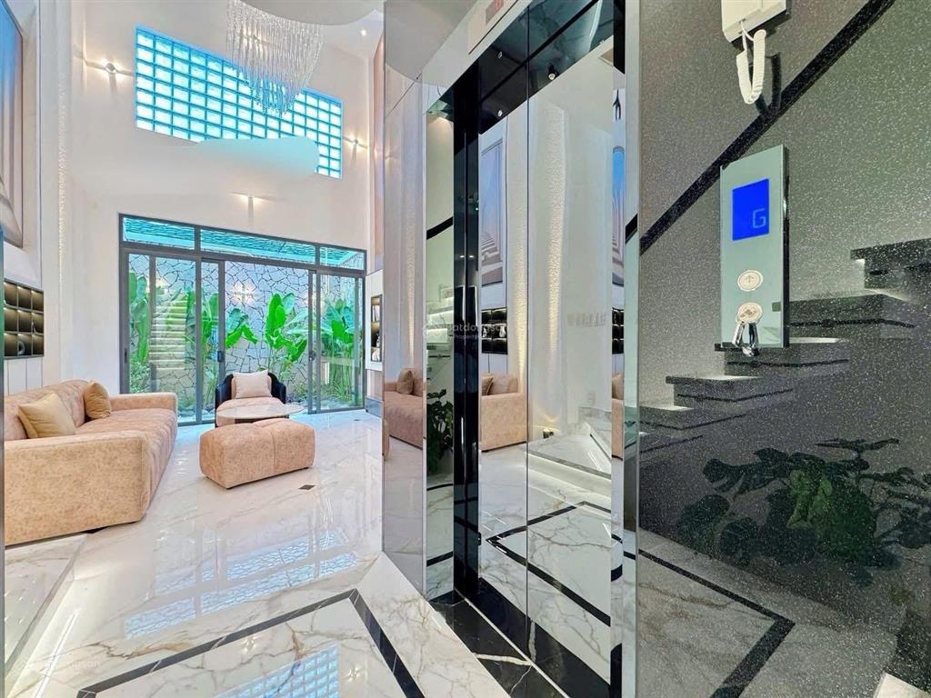 Lên sóng siêu phẩm nhà đường trần khắc chân p.tân định quận 1 giá 5tỷ390/84m2(6x14m)shr  nhà 4 lầu