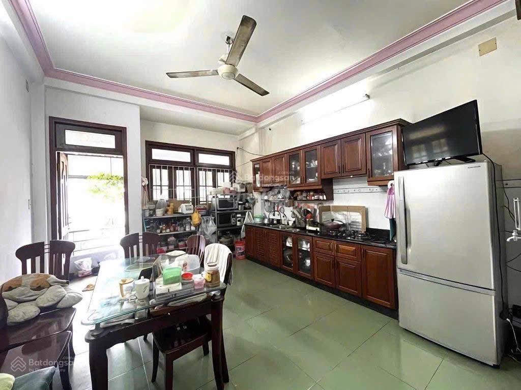 Ngộp vốn cần bán nhà đường lê văn việt p.tăng nhơn phú quận 9. giá 3tỷ490/55m2(5x11m)shrnhà 3 lầu