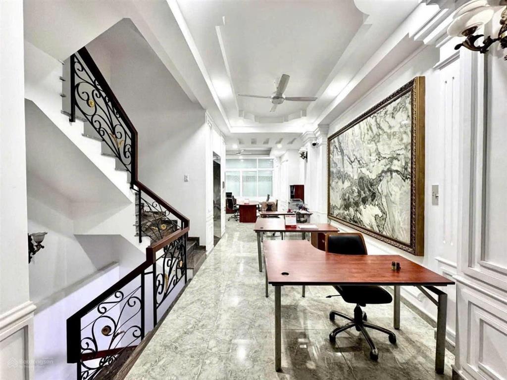 Một căn cực phẩm nằm ngay đường vành đai tây p.an khánh quận 2 giá 6tỷ850/84m2(6x14m) nhà 4 lầushr