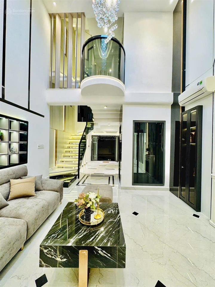 Cần bán nhà mtđ phan xích long p2 phú nhuận giá 5tỷ590/85,5m2(5,7x15m) nhà 3 lầushrpháp chuẩn