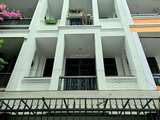 Ngộp vốn cần bán nhà đường đỗ xuân hợp p.phước long quận 9 giá 4tỷ290/65m2(5x13m) nhà 2 lầuhẻm 6m
