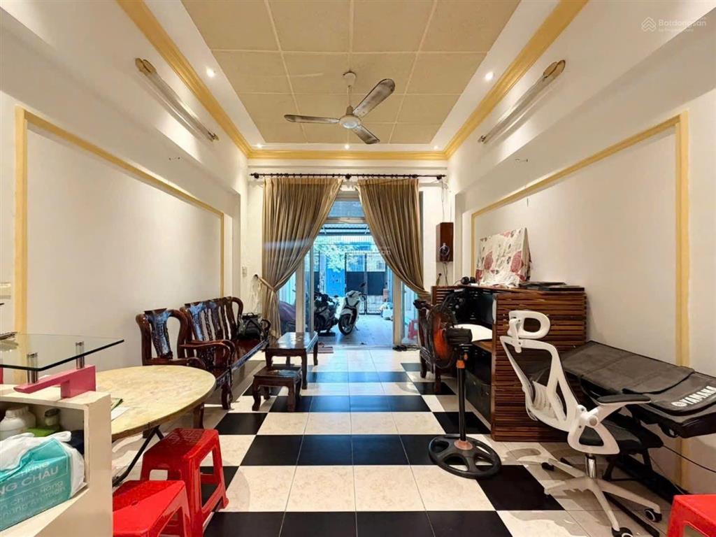 Ngộp vốn cần bán nhà đường đỗ xuân hợp p.phước long quận 9 giá 4tỷ290/65m2(5x13m) nhà 2 lầuhẻm 6m