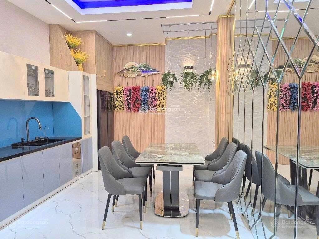Lên sóng siêu phẩm nhà đường cao thắng p4 quận 3 giá 5tỷ360/60m2(5x12m)nhà 2 lầushrpháp lý chuẩn