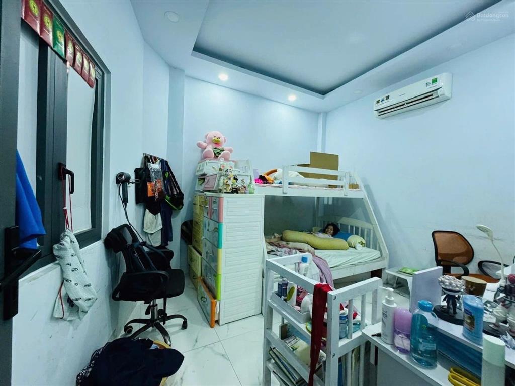 Chính chủ cần bán gấp nhà đường linh đông p. linh đông thủ đức giá 6tỷ040/65m2(5x13m)shr2lầu6m