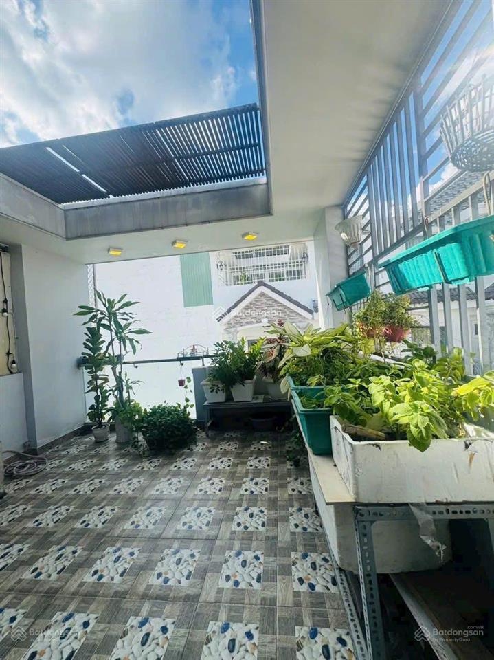 Cô năm cần bán nhà gấp đường trần văn sắc p.thảo điền quận 2 giá 6tỷ590/61,2m2(5,1x12m)hẻm 7m  shr