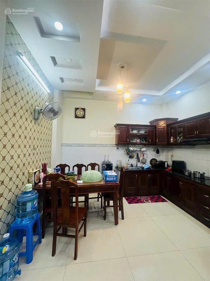 Cô năm cần bán nhà gấp đường trần văn sắc p.thảo điền quận 2 giá 6tỷ590/61,2m2(5,1x12m)hẻm 7m  shr