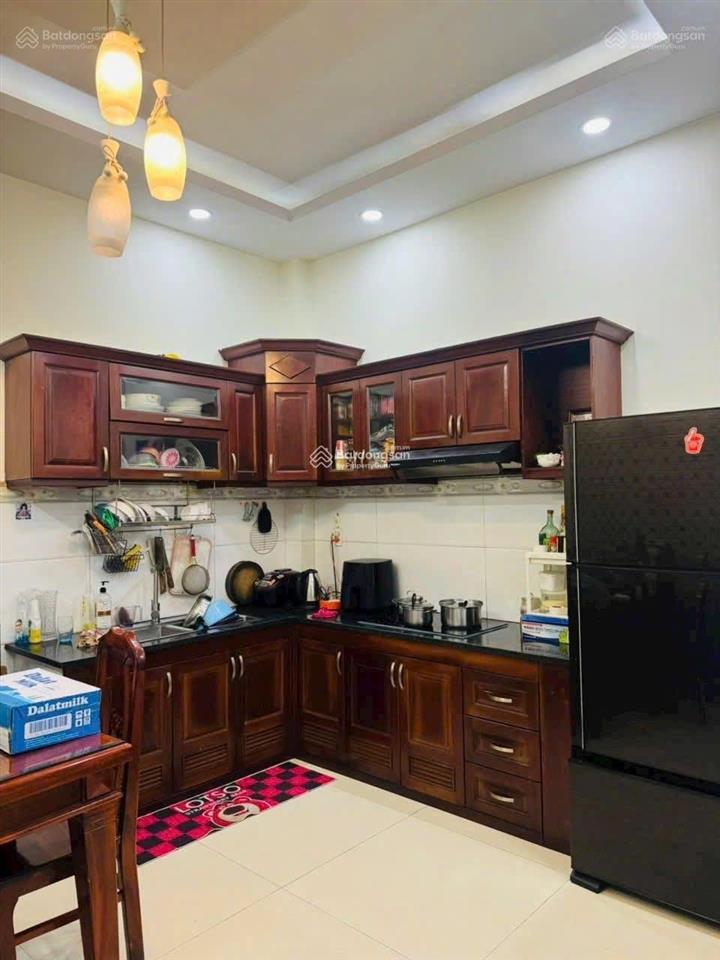 Cô năm cần bán nhà gấp đường trần văn sắc p.thảo điền quận 2 giá 6tỷ590/61,2m2(5,1x12m)hẻm 7m  shr