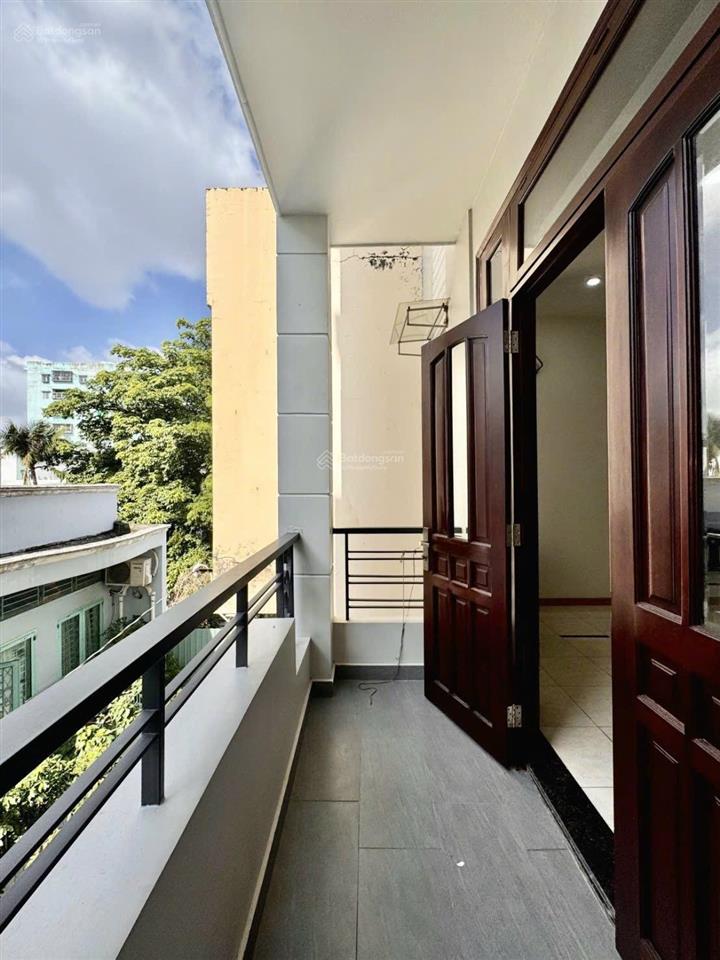 Định cư mỹ cần bán nhà đường hoa lan p2 phú nhuận 77m2 (5,5x14m) nhà 3 lầu  shr  pháp lý ok