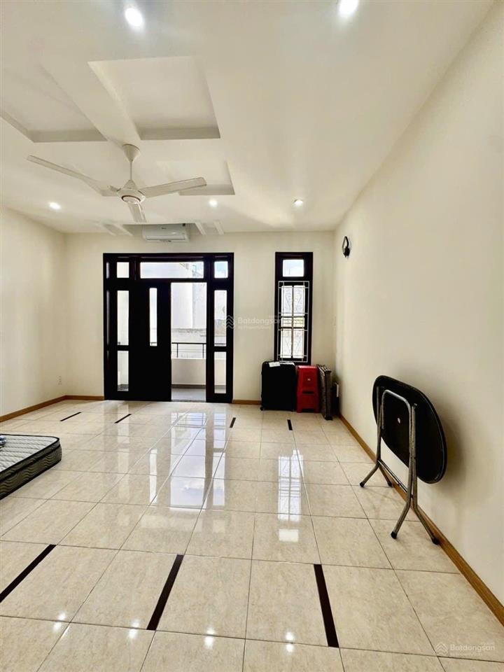 Định cư mỹ cần bán nhà đường hoa lan p2 phú nhuận 77m2 (5,5x14m) nhà 3 lầu  shr  pháp lý ok