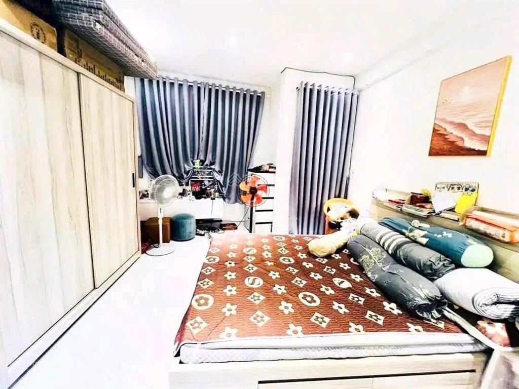 Siêu phẩm nhà phố giá 4tỷ3/72m2 đường 6m kỳ đồngp9q3 đang cho thuê 26tr gần bv tai mũi họng