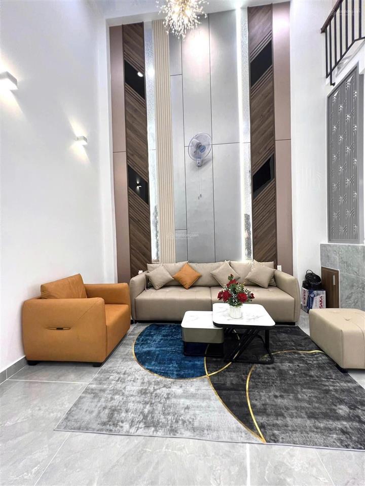 Chú tiến kẹt tiền bán nhà đường kỳ đồng,p9,q3 giá 4tỷ5/65,1m2 cho thuê 33 tr gần bv tai mũi họng