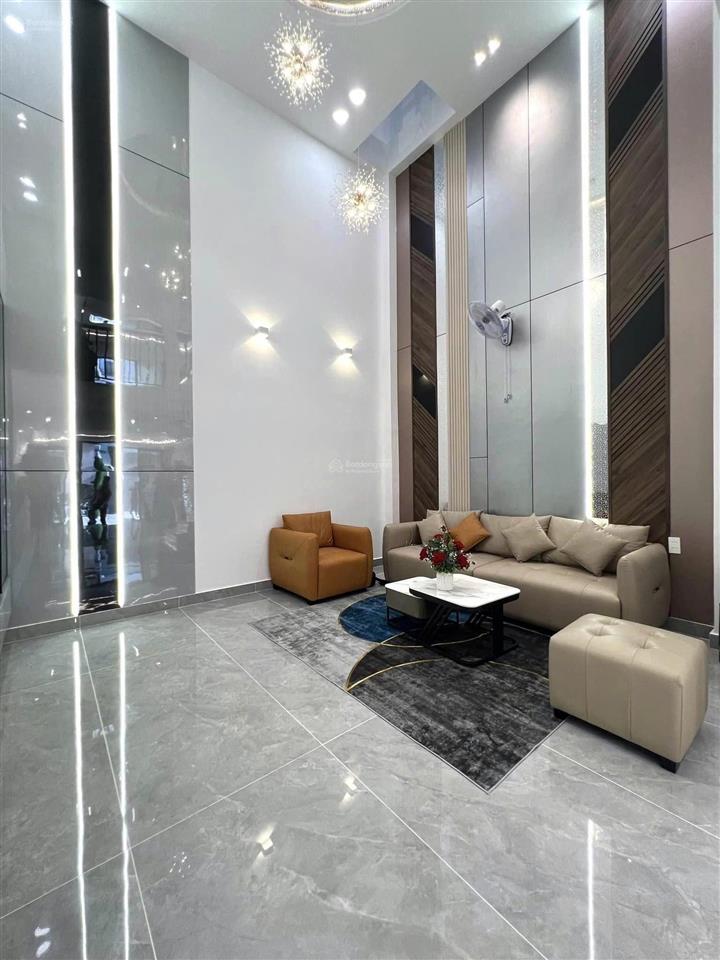 Chú tiến kẹt tiền bán nhà đường kỳ đồng,p9,q3 giá 4tỷ5/65,1m2 cho thuê 33 tr gần bv tai mũi họng