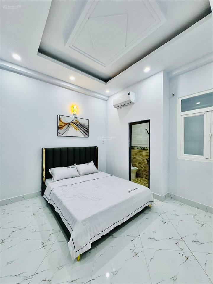 Kẹt tiền bán gấp nhà an dương vương,p4,q5 giá 3tỷ5/65,1m2 cho thuê 26 triệu gần đại học sài gòn