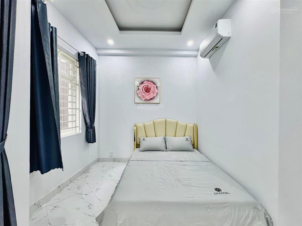 Kẹt tiền bán gấp nhà an dương vương,p4,q5 giá 3tỷ5/65,1m2 cho thuê 26 triệu gần đại học sài gòn