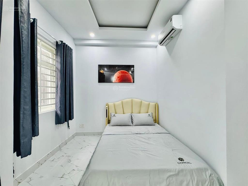 Kẹt tiền bán gấp nhà an dương vương,p4,q5 giá 3tỷ5/65,1m2 cho thuê 26 triệu gần đại học sài gòn