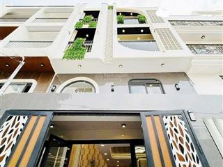 4tỷ2/64,5m2 đường 6m nguyễn văn nguyễntân địnhq1 cho thuê 30tr gần chợ tân định