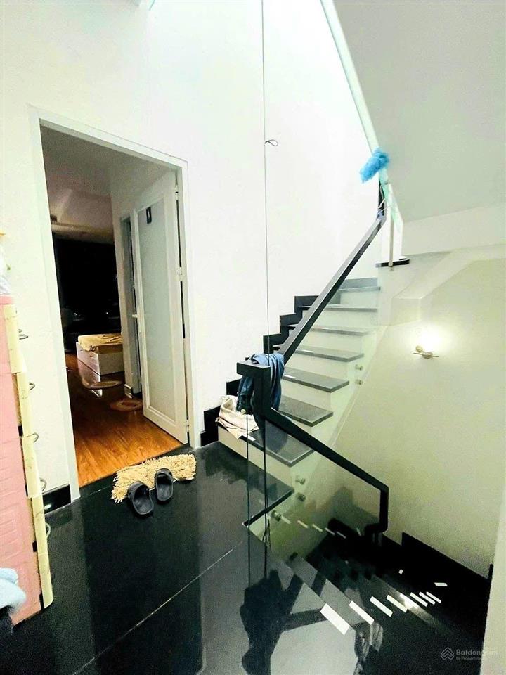 3tỷ5/63,8m2 nhà đường 2 làn oto 6m trần minh quyềnp10q10 cho thuê 21tr gần nhà hát hoà bình