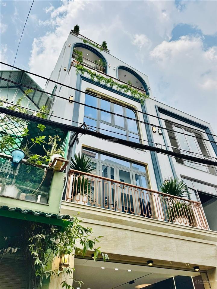 Giảm mạnh bán gấp đường 6m phan văn hân,p17,bình thạnh giá 3tỷ5/66m2 cho thuê 22tr gần cầu bông