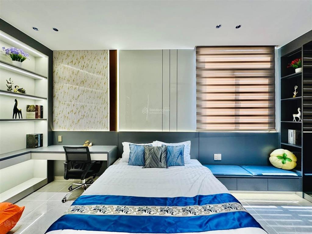 Giảm mạnh bán gấp đường 6m phan văn hân,p17,bình thạnh giá 3tỷ5/66m2 cho thuê 22tr gần cầu bông