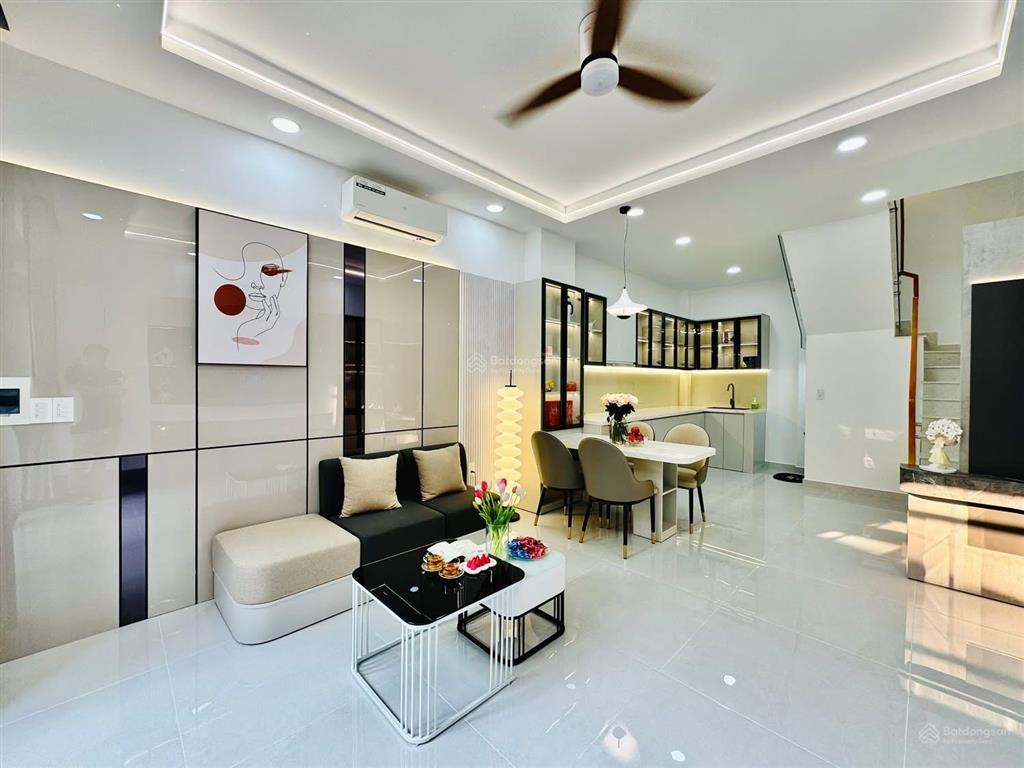 Định cư đức bán nhà trần quý khoáchtân đinhquận 1 giá 4tỷ350/72m2 cho thuê 28tr gần chợ tân định