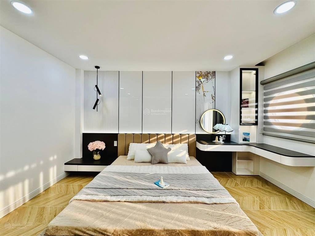 Định cư đức bán nhà trần quý khoáchtân đinhquận 1 giá 4tỷ350/72m2 cho thuê 28tr gần chợ tân định