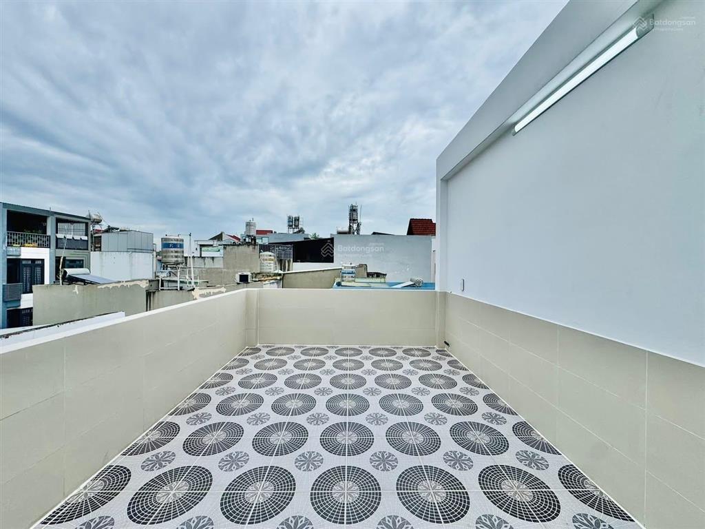 Cả nhà định cư úc bán gấp nhà nguyễn biểup2q5 giá 3tỷ250/69m2 cho thuê 22tr gần đại học sài gòn