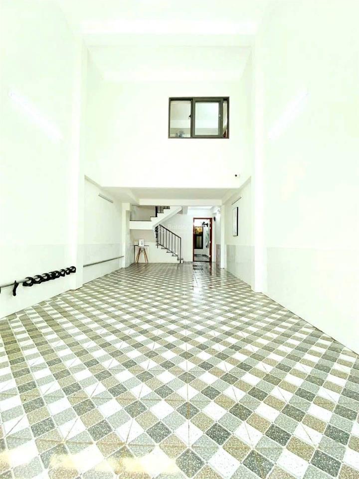 Kẹt tiền bán gấp nhà đường nguyễn huy tự, đa kao, q1 75,4m2 thuê 33tr gần cv lê văn tám