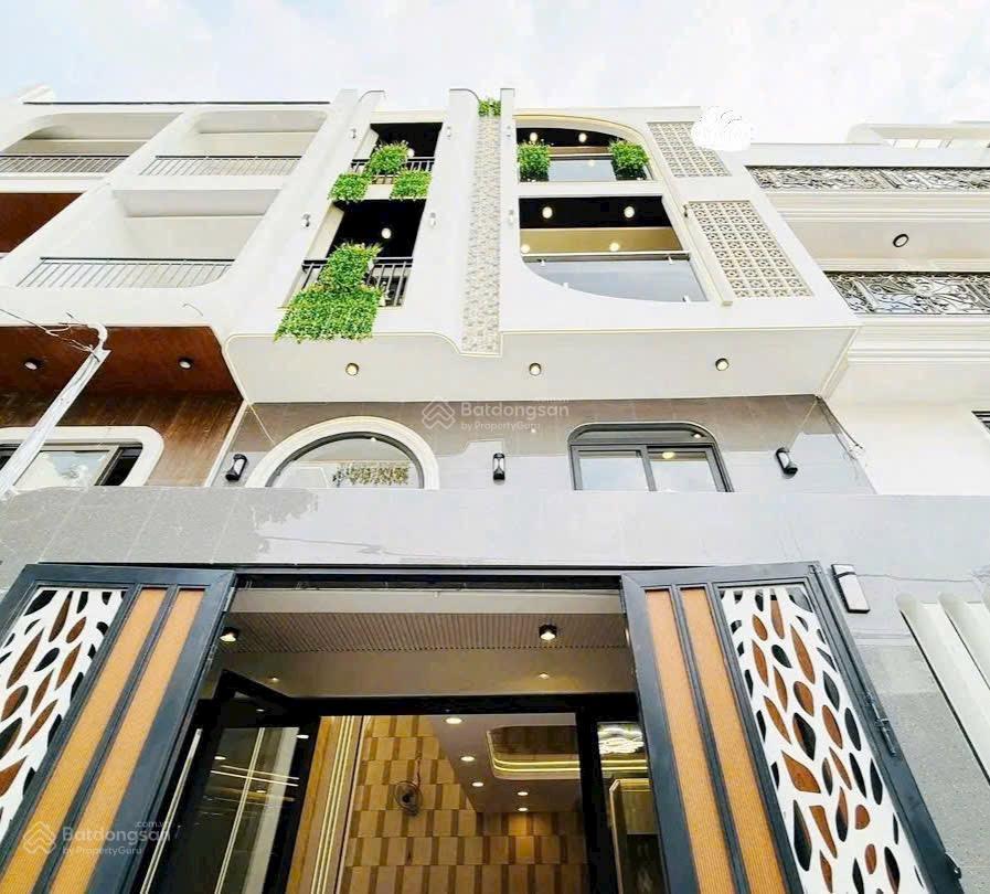 Giá 4tỷ2/64,5m2 đường 6m nguyễn văn nguyễntân địnhq1 cho thuê 30tr gần chợ tân định
