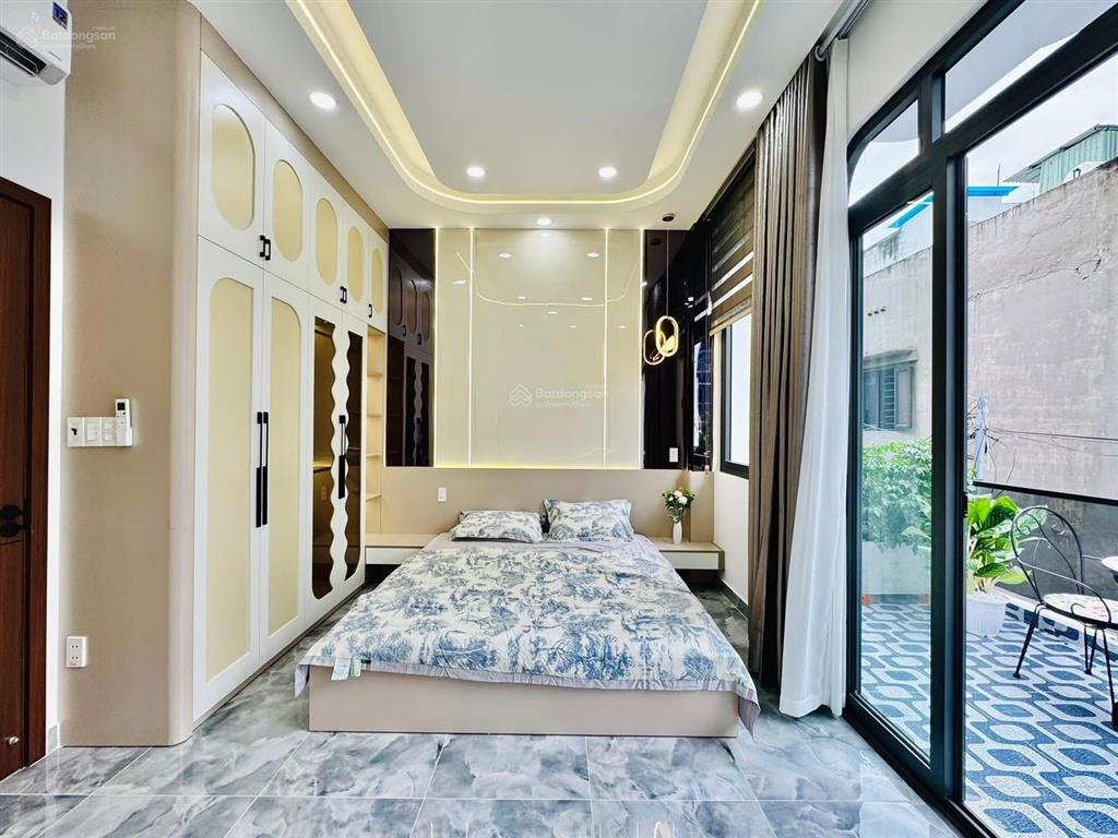 Cả nhà đi định cư úc bán gấp nhà nguyễn biểup2q5 giá 3tỷ5/69m2 cho thuê 22tr gần đại học sài gòn