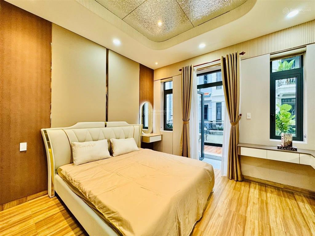 Đặc biệt duy nhất giá 4tỷ350/63m2 đường 6m cô giang p.cô giangq1 cho thuê 30tr gần chợ cô giang