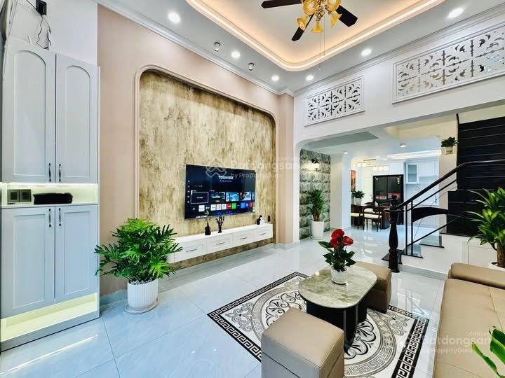 Định cư úc bán nhà đường nguyễn phi khanh,tân định,q1 giá 4tỷ2/71m2 cho thuê 28tr gần chợ tân định