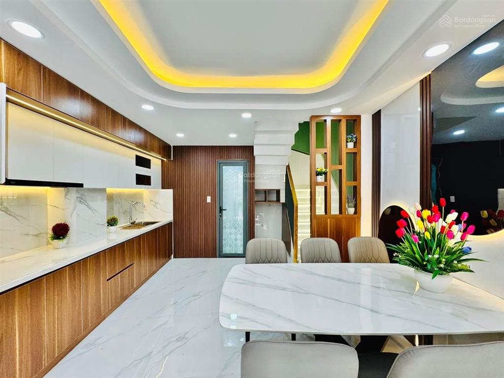 Chỉ duy nhất 1 căn đường vạn kiếp,p3,bình thạnh giá 3tỷ650/72,5m2 thuê 24tr gần bv ung bướu