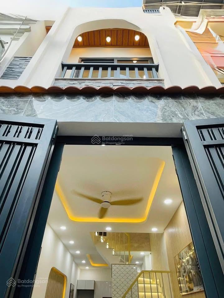 Bán gấp nhà võ văn ngânp.linh chiểuthủ đức giá 2tỷ250/63,9m2 cho thuê 15tr gần vincom thủ đức
