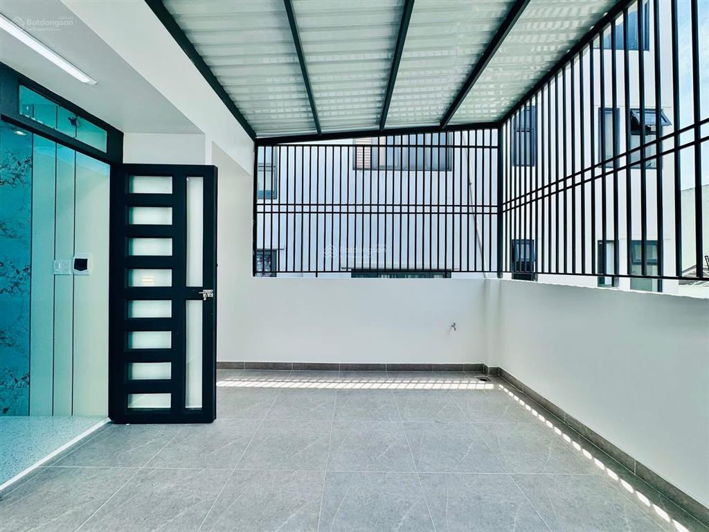 Kẹt tiền bán nhà đường 6m nguyễn thôngp9q3 giá 4tỷ250/71m2 cho thuê 26tr gần ga sài gòn