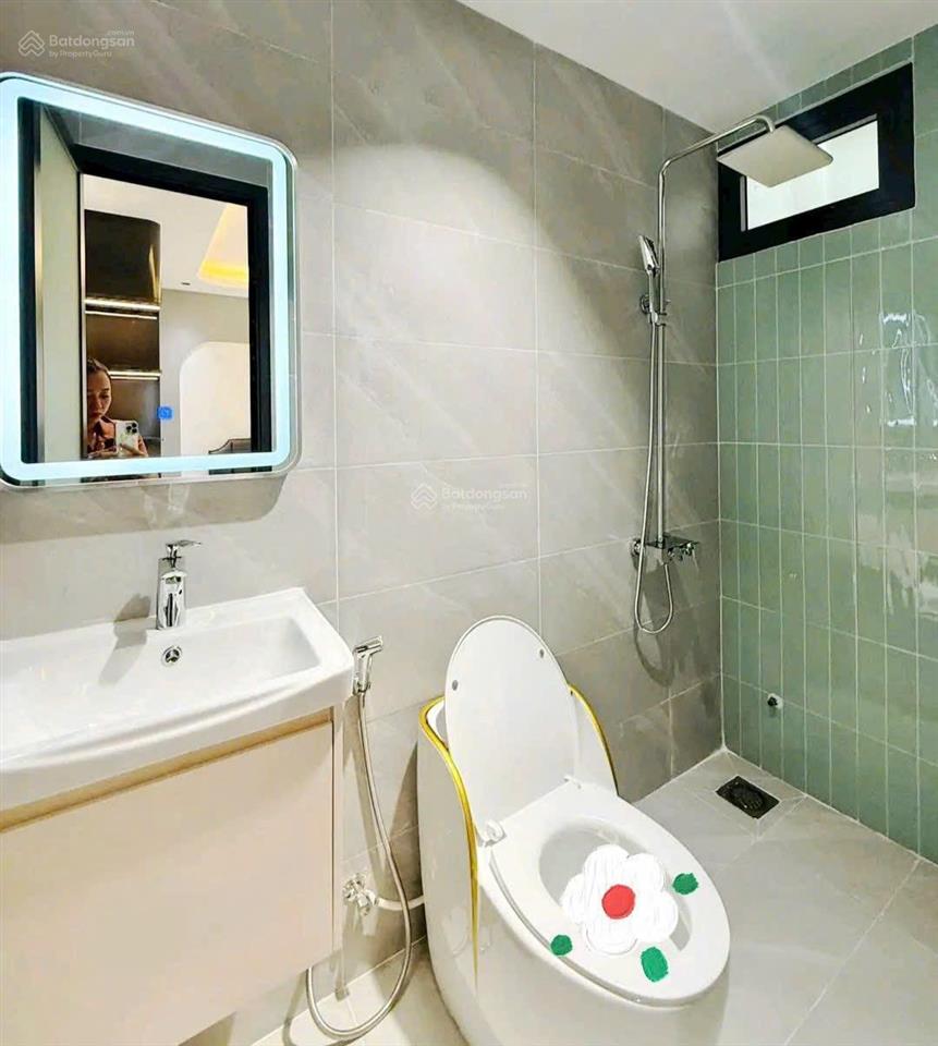 Chú hai bán gấp nhà đường 6m an dương vương  p4  q5 63m2 cho thuê 20tr gần chợ bàu sen