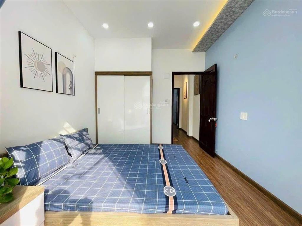 Bán gấp nhà đường 6m cư xá đô thành  p4  q3 75,4m2 cho thuê 33 tr/th, gần bệnh viện bình dân