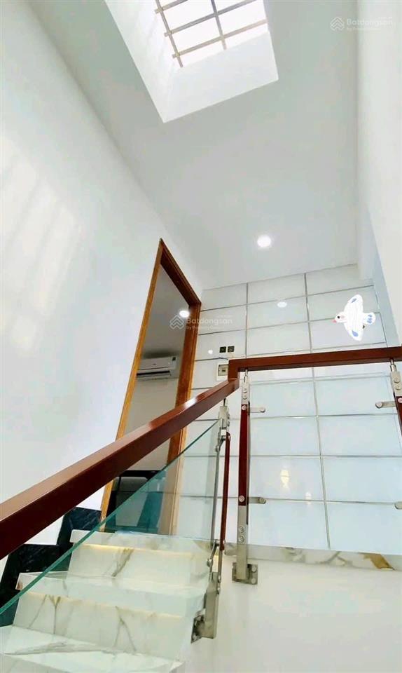 Hạ giá sốc 71m2 nhà đường 6m trần bình trọng, p2, q5 đang cho thuê 22tr gần đại học sàigòn