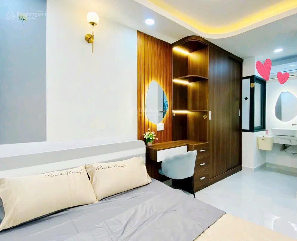 Hạ giá sốc 71m2 nhà đường 6m trần bình trọng, p2, q5 đang cho thuê 22tr gần đại học sàigòn