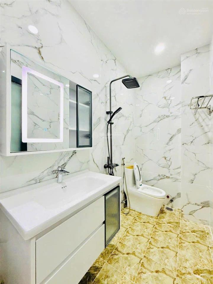 Cần bán nhà đường 6m nguyễn cửu vân, p17, bình thạnh 75,4m2 cho thuê 24tr gần chợ thị nghè