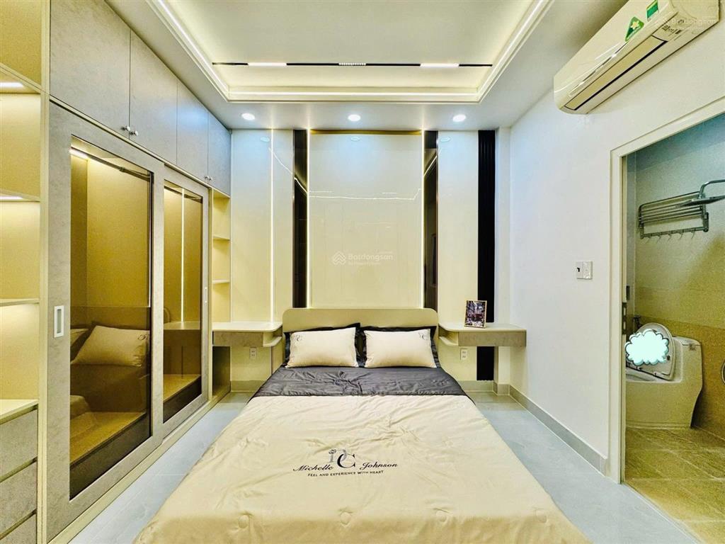 Hạ giá mạnh 72,9m2 đường trần quý khoách  p. tân định  q1 cho thuê 28tr gần chợ tân định