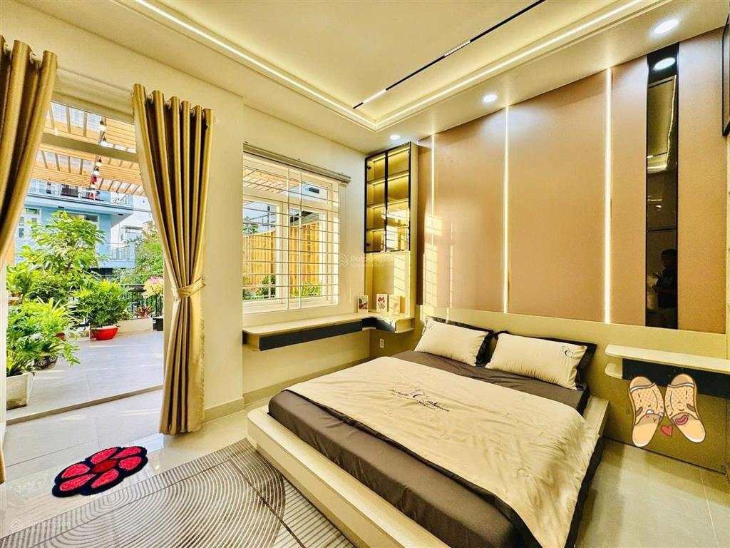 Hạ giá mạnh 72,9m2 đường trần quý khoách  p. tân định  q1 cho thuê 28tr gần chợ tân định
