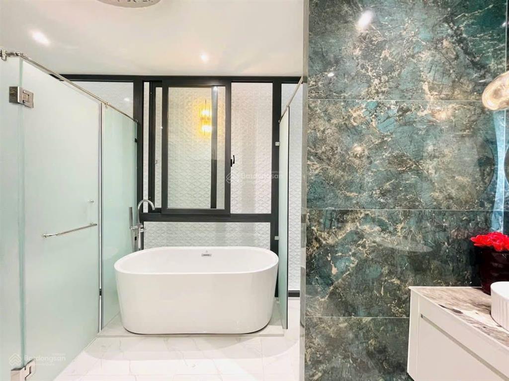 Định cư úc bán nhà đường nguyễn phi khanh, tân định, q1 71m2 cho thuê 28tr gần chợ tân định