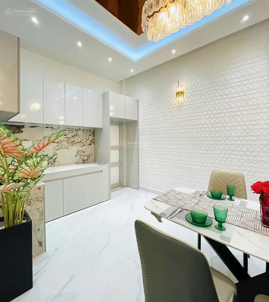 Định cư úc bán nhà đường nguyễn phi khanh, tân định, q1 71m2 cho thuê 28tr gần chợ tân định