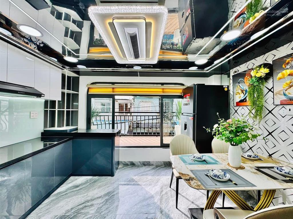 Chủ xoay vốn kinh doanh bán gấp nhà trần quang khải  p. tân định  q1 64,5m2 cho thuê 27tr