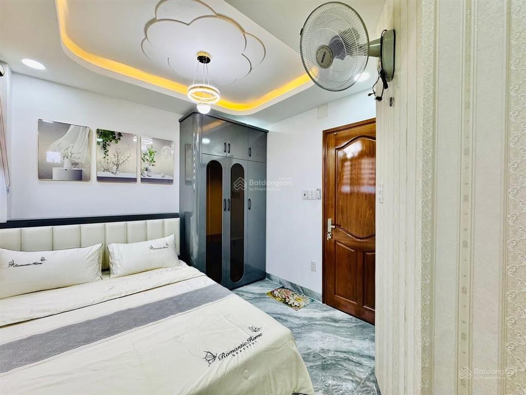 Chủ xoay vốn kinh doanh bán gấp nhà trần quang khải  p. tân định  q1 64,5m2 cho thuê 27tr