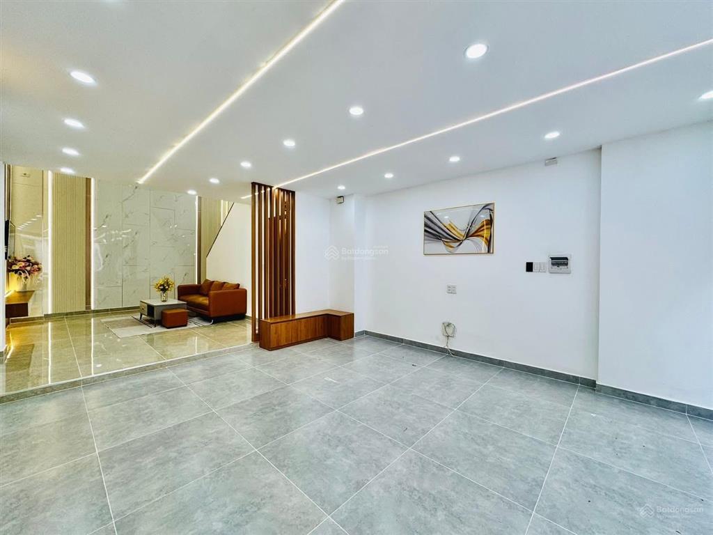 Định cư úc bán gấp nhà đường 6m vườn chuối  p4  q3 71,3m2 cho thuê 29tr gần chợ vườn chuối