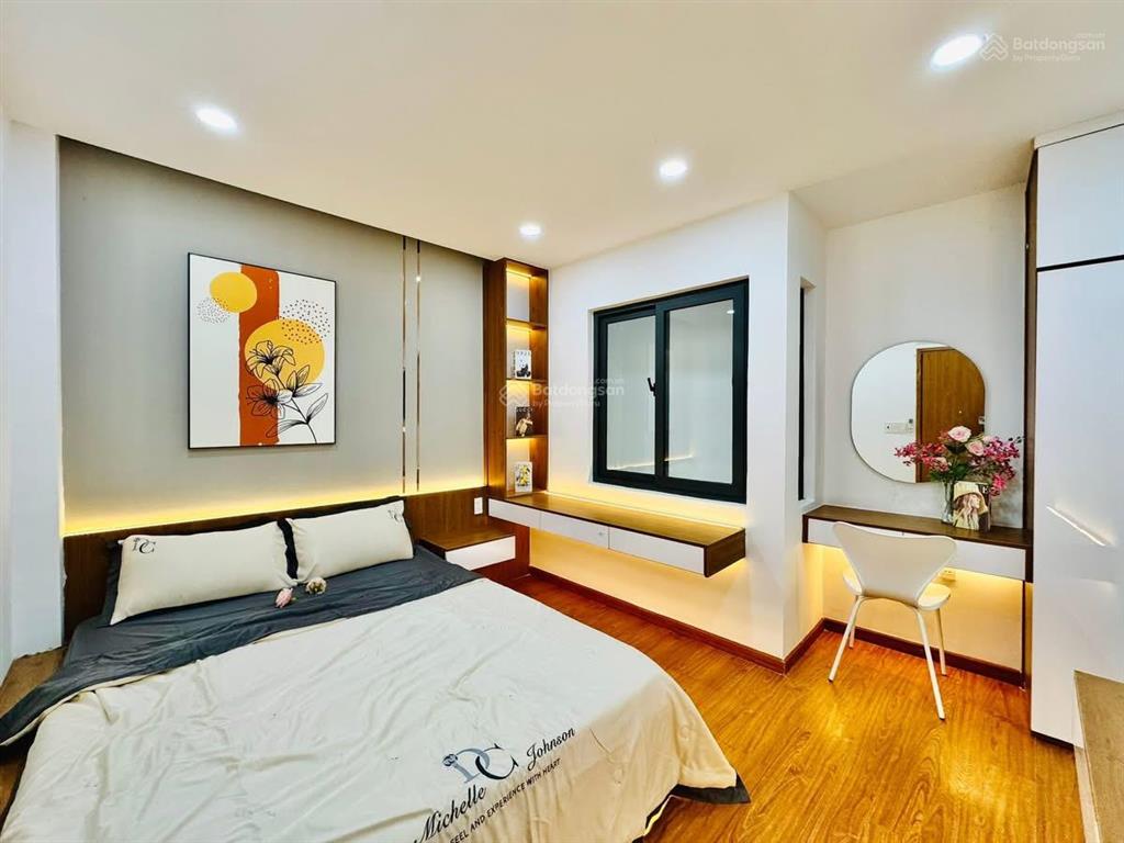 Định cư úc bán gấp nhà đường 6m vườn chuối  p4  q3 71,3m2 cho thuê 29tr gần chợ vườn chuối