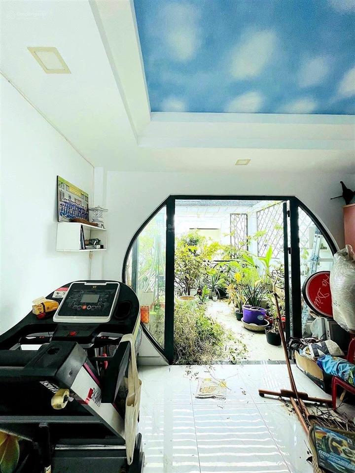 63,8m² nhà đường 2 làn ô tô 6m trần minh quyền  p.10  q.10 cho thuê 21tr gần nhà hát hòa bình