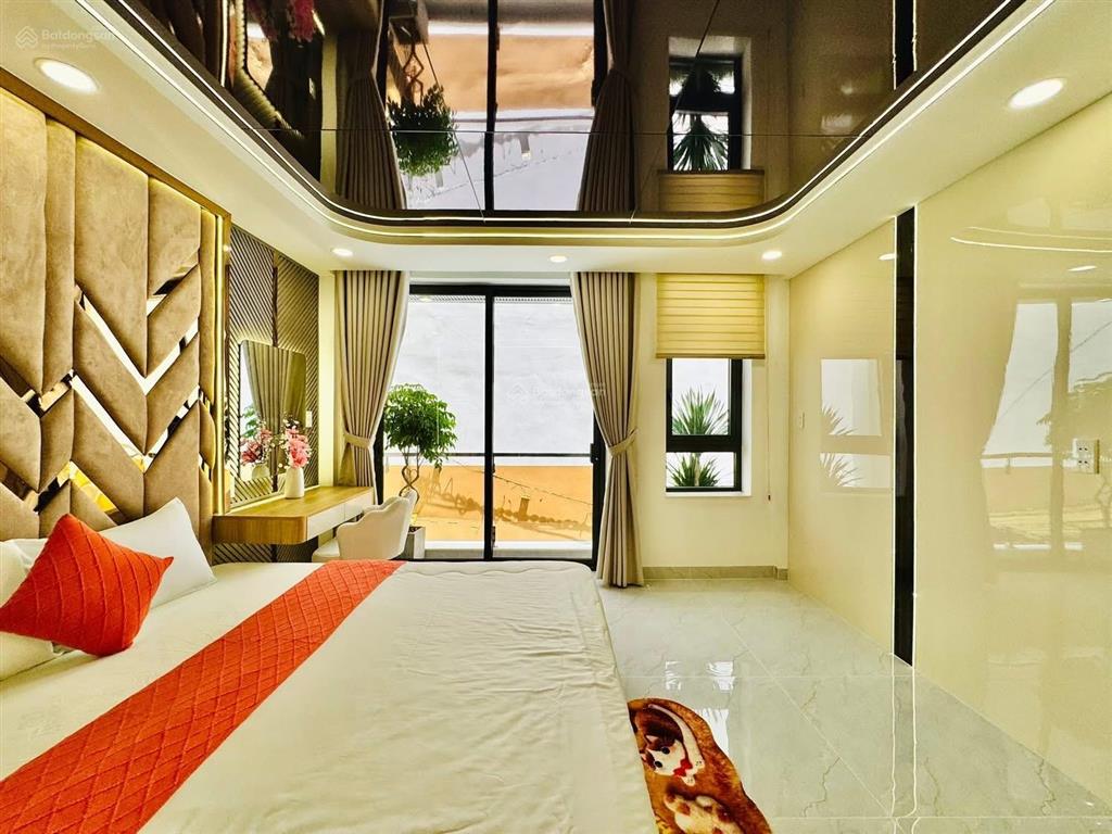 Kẹt tiền bán nhà đường 6m nguyễn thôngp9q3 71m2 cho thuê 26tr gần ga sài gòn